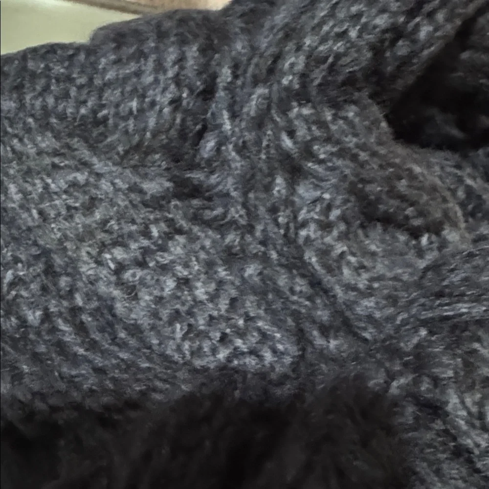 🆕 Cozy Black Knit Scarf/Cowl with Large Button Accents - Picture 6 of 10